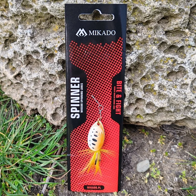 Блесни - Въртящи Блесна MIKADO FOCUS WITH TASSEL / 30