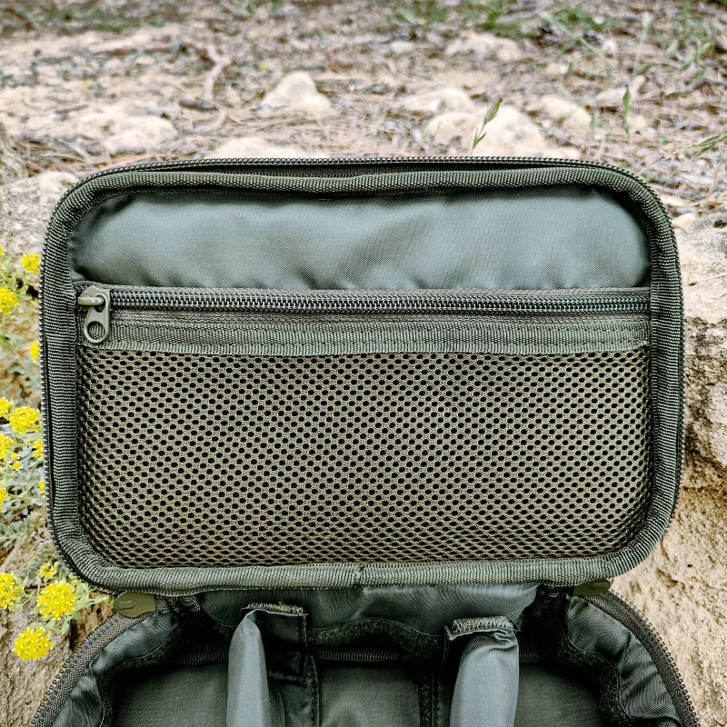 Сакове и чанти Чанта MIKADO ENCLAVE LEAD BAG / 25 x 16 x 8 см