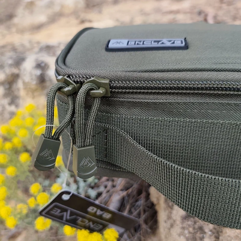Сакове и чанти Чанта MIKADO ENCLAVE LEAD BAG / 25 x 16 x 8 см