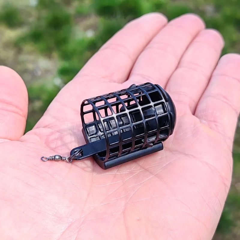 За риболов на шаран Хранилка MIKADO - AMKZ-07 / кръгла - 20 грама