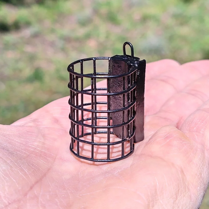 За риболов на шаран Хранилка ROBINSON / кръгла - 20 грама