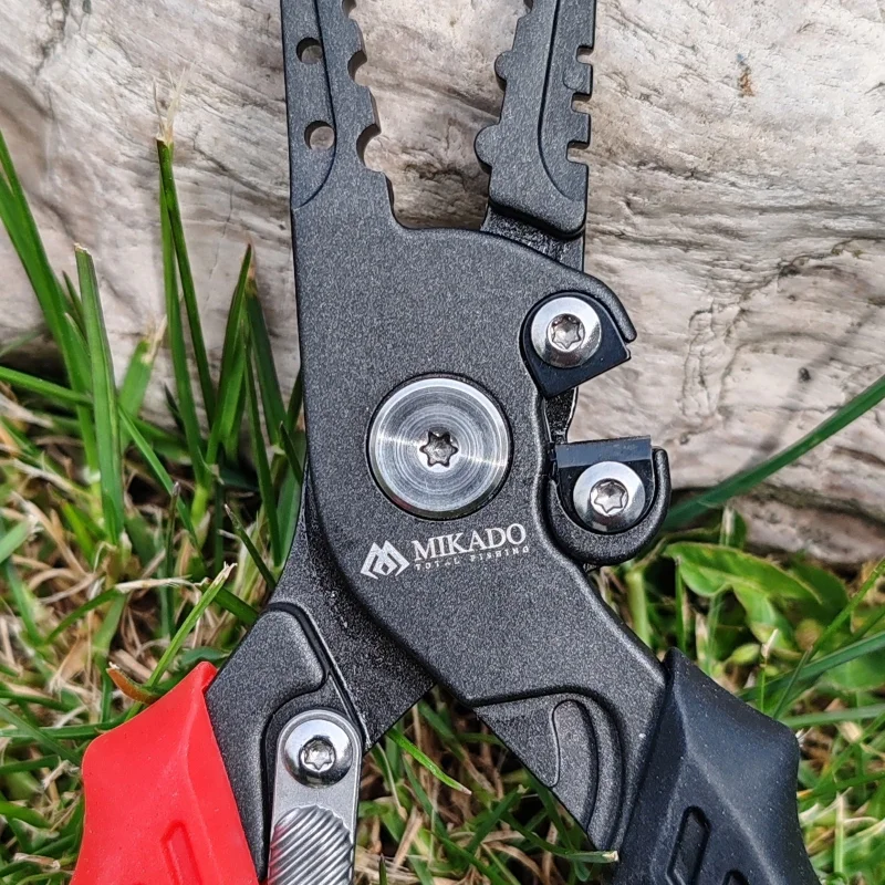 Инструменти - клещи, ножици, кохери, ножове... Клещи MIKADO MFT PREMIUM / AMN-862