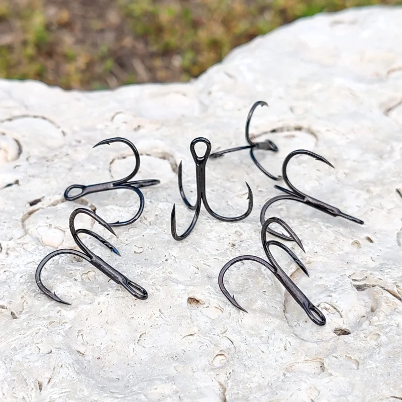 Куки тройни Куки MIKADO TREBLE HOOK JAWS STRONG