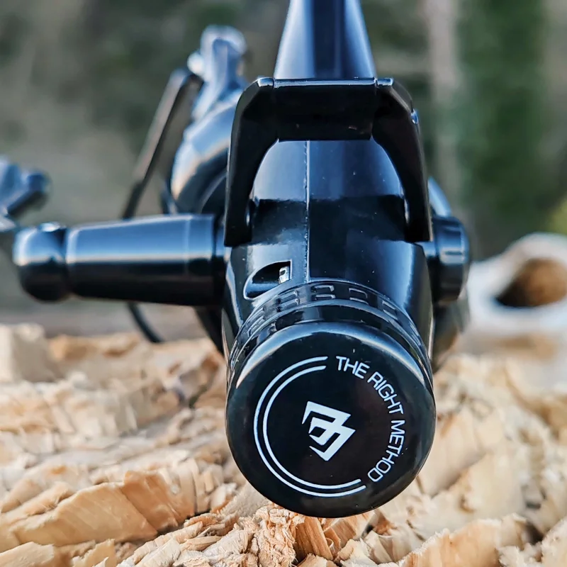 Двоен аванс Макара MIKADO KEINO METHOD FEEDER 5006