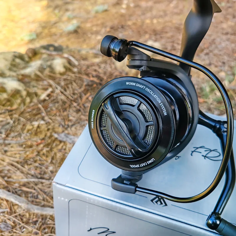 Двоен аванс Макара MIKADO M-KA FR CARP 8005 + LINE DREAMLINE 0,30 мм