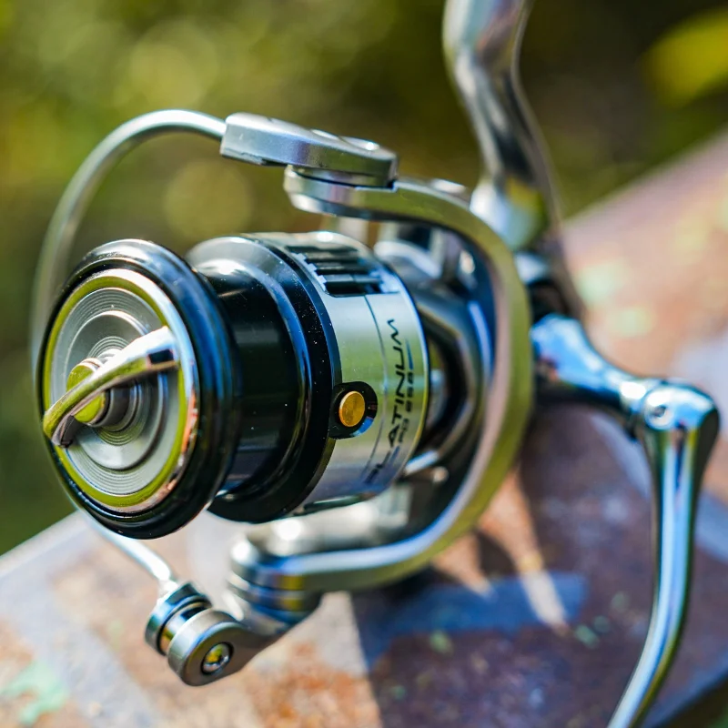 Спининг Макара ROBINSON PLATINUM 2008