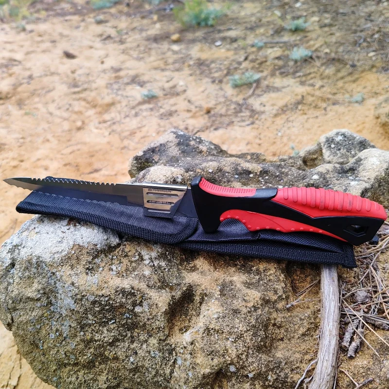 Инструменти - клещи, ножици, кохери, ножове... Нож ROBINSON - 006 / троен с кания