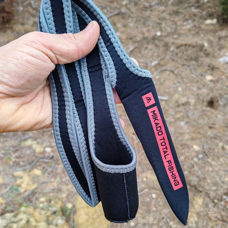 Калъфи с меки стени Протектор неопренов за въдица MIKADO NEOPRENE POCKET / от 240 до 270 см