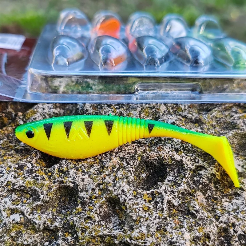 Спининг Силиконова примамка MIKADO SPARK 7 см / MIX